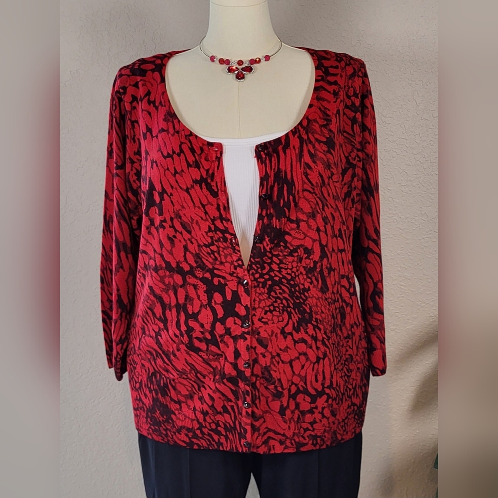 CATO Red and Black Pattern Scoop Neck Button-up Sweater - Plus Size 22/24W - Picture 2 of 8